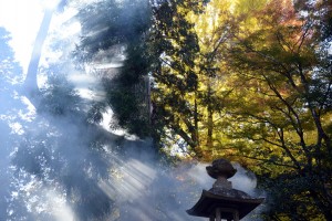 金鑚神社での光芒