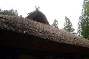 茅葺屋根の民家
