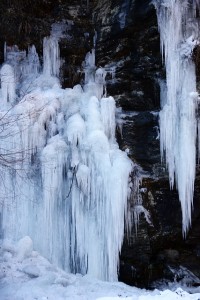 三十槌（みそつち）の氷柱